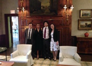 Cena de clausura con compañeros japonés en Harvard